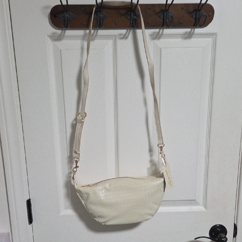 Universal Thread Cream Textured Crossbody Bag